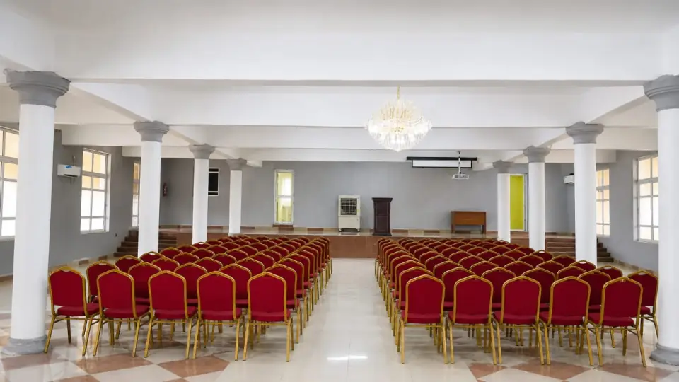 600-capacity auditorium