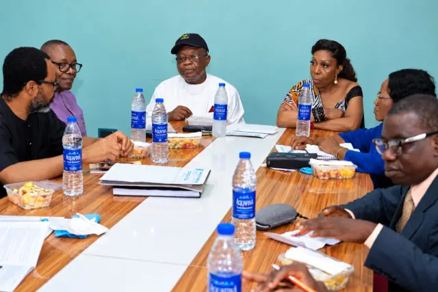 Meeting with the university delegation